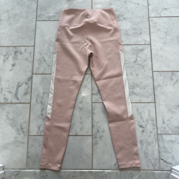 ZYIA super soft Blush Pink Leggings and Top Set. Small stain on bum shown in pic - Picture 4 of 6